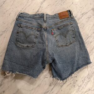 Levi's Women's 501 Shorts Size 32